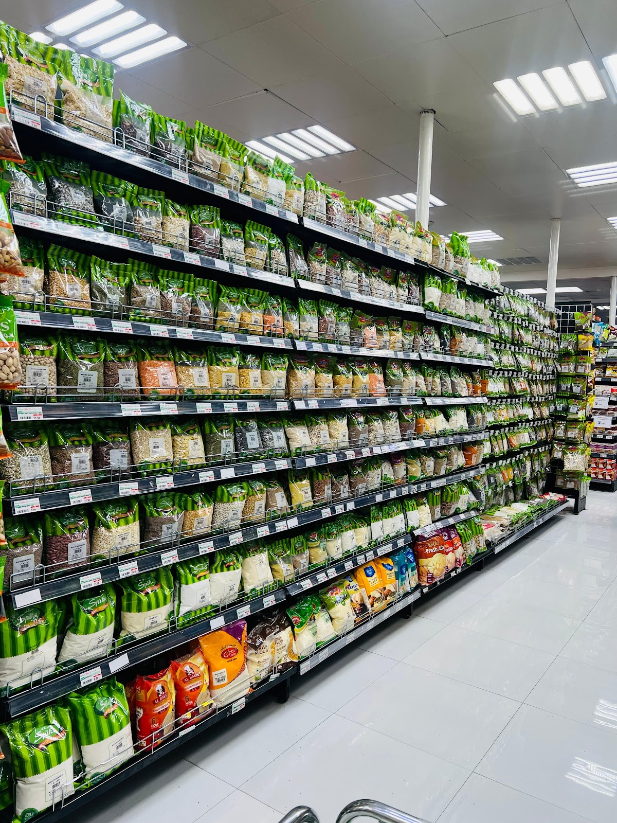 BANIYAS SPIKE SUPERMARKET IN RAS AL KHAIMAH 2