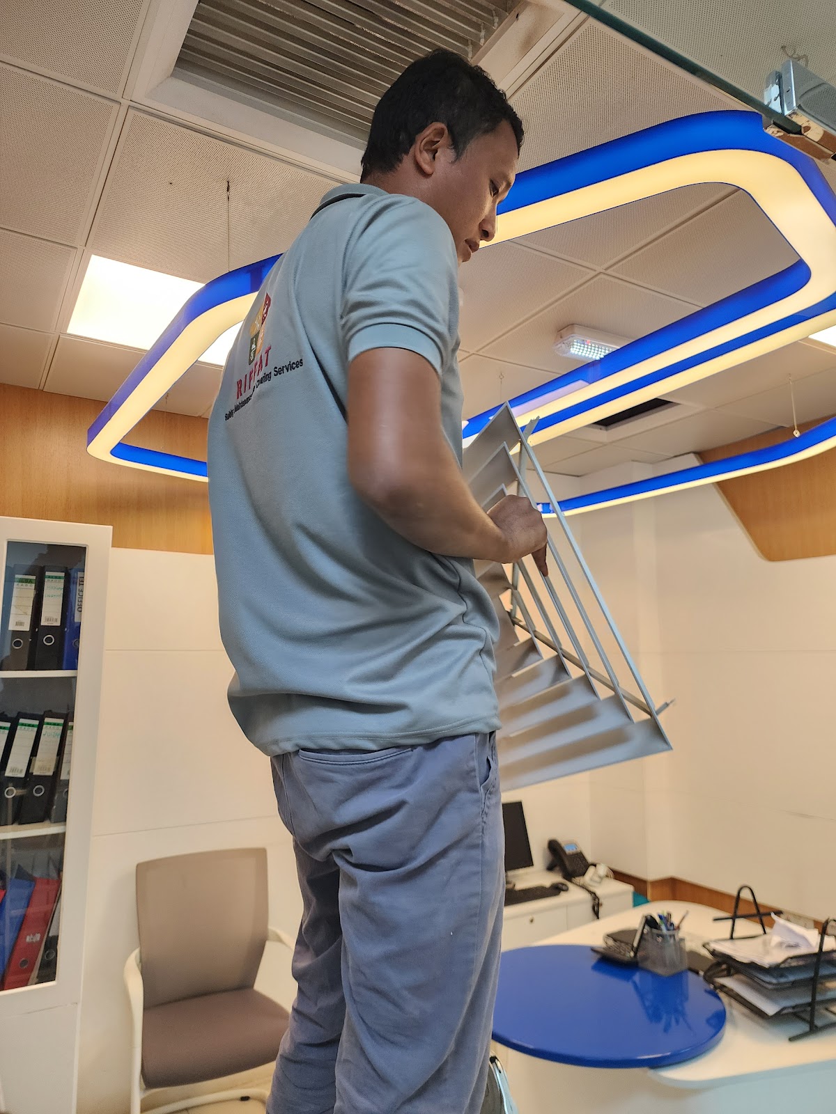 Riffat Building Maintenance and Cleaning Services 3